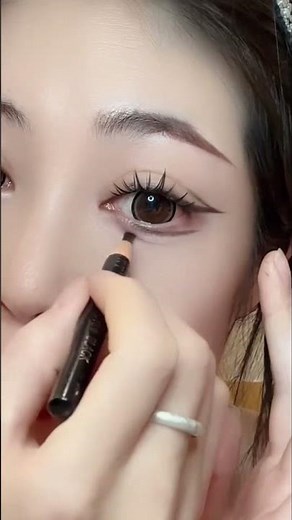 Soft Natural Eye Makeup Look | Daily Wear Simple Tutorial