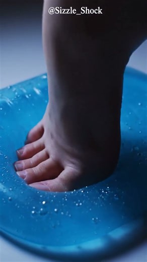 🌊 Ocean Gel Oasis: Barefoot ASMR#fypシ゚ #asmr #footstepsasmr #fypp #clay #foot