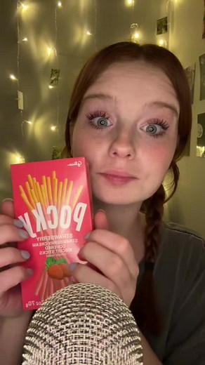 Enjoying Pocky: ASMR Experience with Strawberry Flavor
