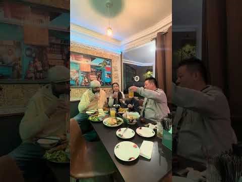 Joint food review @medsalleh.official with @musarichardali @BobbiHang and Kaden