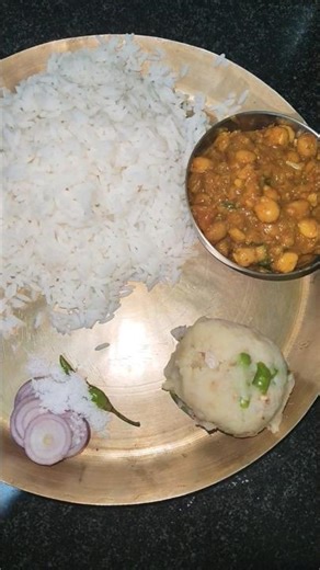simple thali chole chawal 😋 #food #love #lunch #foodie #share #fyp #ytshorts #youtubeshorts #follow