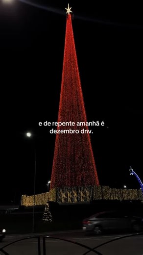 Gylvania  | Futura Farmacêutica 👩🏻‍🔬 on Instagram: "✨ 1º de Dezembro: A Ponte entre o Passado e o Futuro Chegamos à última página do calendário. Dezembro não é apenas um mês, é o portal de encerramento que nos convida a fazer uma pausa profunda antes de um novo começo. É tempo de gratidão e de colheita: • Olhe para trás com bondade: Não se prenda aos erros, mas reconheça o caminho percorrido. Lembre-se de quem você era em janeiro e de quem se tornou hoje. As dificuldades não foram obstáculos