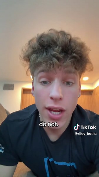 riley botha (@riley_botha)’s videos with Dark Beach - Pastel Ghost