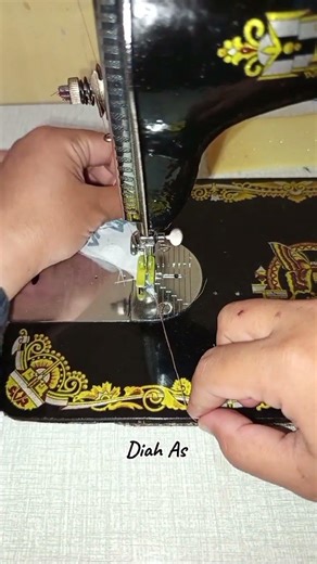 Easy trick for making a drawstring #sewing #ussewtips #clothing #fyp