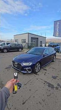 This is what the latest Audi A4 Avant model looks like!
