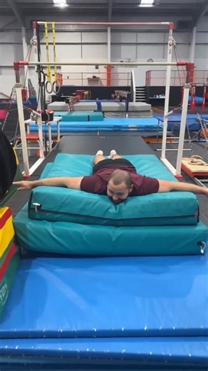 Swan Diving into Friday 👀 | Ash Watson