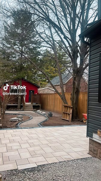 Backyard Landscaping Ideas: Create the Perfect Deck