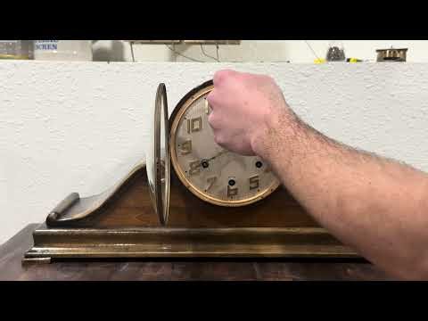 Waterbury Chime Clock No.905 Westminster chimes mantle clock