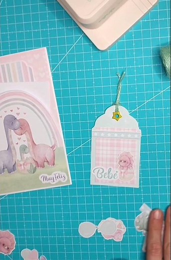 📔 💫 Scrapbooking creativo: nueva página para el álbum infantil ✂️📖