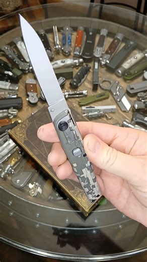 Clone Of a Fake? - Switchblade from Amazon - OMG!
