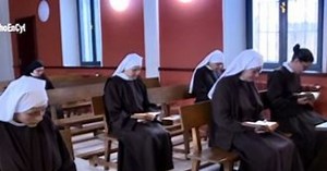 Jóvenes carmelitas samaritanas