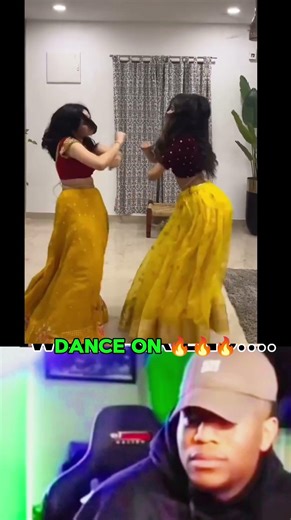 red is awesome #duet #dance #trending