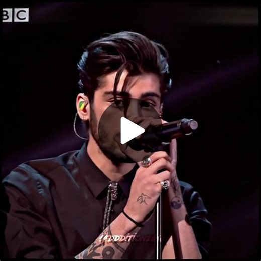 the tattoos the hair the fit oml #zaynmalikedit #onedirectionedit #fyp #1adddition2010