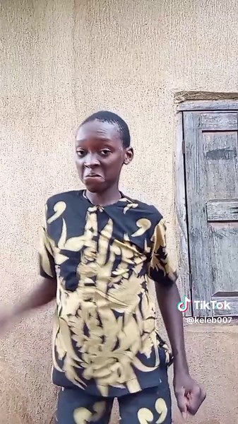 Nostalgic Cloth Transition Sounds in Fashion