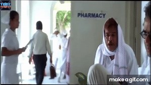 Chup Chup Ke - Kareena Kapoor, Paresh Rawal, Shahid Kapoor - 2006 on Make a GIF