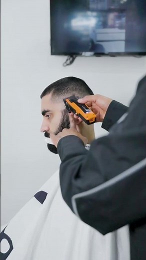 THIS is how to cut a BUZZ CUT