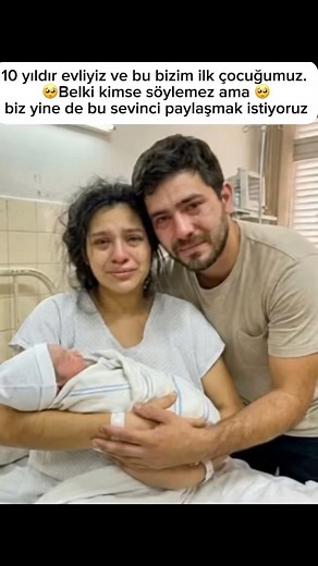 Bugün küçük mucizemiz doğdu ve ben de yeniden doğduğumu hissettim; belki en popüler değiliz veya binlerce mesaj almıyoruz, ancak hissettiğimiz bu sevgi bize yeterli ve fazla. Sadece muazzam mutluluğumuzu iyi kalpli insanlarla paylaşmak istedik, bu yüzden bize okumayı bıraktıysanız ve bebek için bize bir lütuf bıraktıysanız, hayatın bunu size bin kat daha fazla geri vermesini içtenlikle diliyorum.🫶🤲 #anne #baba #çocuk #bebek #aile #mutluluk #sevgi #aşk | En dakika güncel haberler