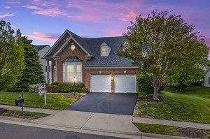 5225 Addlerfield Way, Haymarket, VA 20169 | Absolute Altitude Llc.