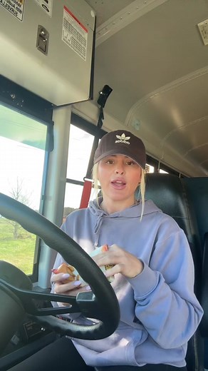 Bus chats with Leslie & Loren 💛