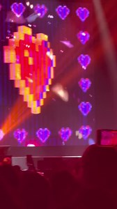 2.3K views · 103 reactions | [CL POST] CL raps during KISS in WELCOME BACK IN HO CHI MINH *video credits to Tyler Lee on X/Twitter #2NE1 #CL #GZB #blackjack #2NE1InHCM #WelcomeBackInHoChiMinh | Dara Park PH | Facebook