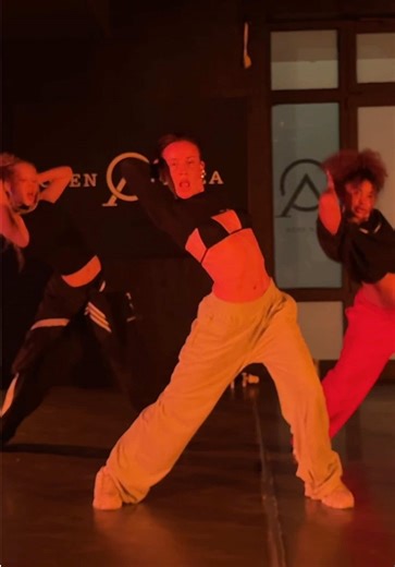 Crazy Dance Class with Luly Maldonado & Josy