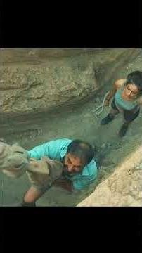 குழிக்குள் சிக்கிய இருவர் எப்படித் தப்பினார்கள்? #viralshorts #shorts #voiceovertamil