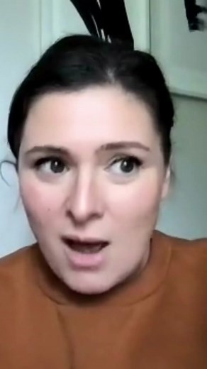 🫙 How full is your child’s love jar? If your children aren’t listening or following rules, stop and ask yourself: When was the last time I put a few marbles in the love jar? Showing love doesn’t have to mean extravagant outings or lavish gifts. Over-scheduled and always on the go? A simple hip-bump and a smile while rushing out the door can go a long way....Xoxo, Dr. V While you’re here, please click on the link in my profile and subscribe...exciting things are on the way! #empoweredparents #ge