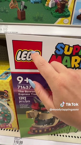 Fast taps at 🎯!!! #asmr #asmrsounds #asmrtiktoks #asmrvideo #tappingasmr #fyp #asmrtapping #tapping #tappingsounds #publicasmr #publicasmrsounds