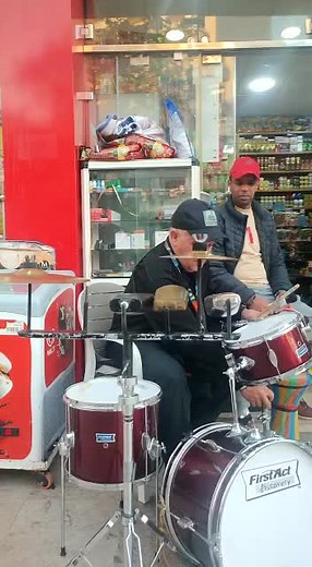 Vidéos de Depanneur (@depanneur.1) avec son original - Depanneur