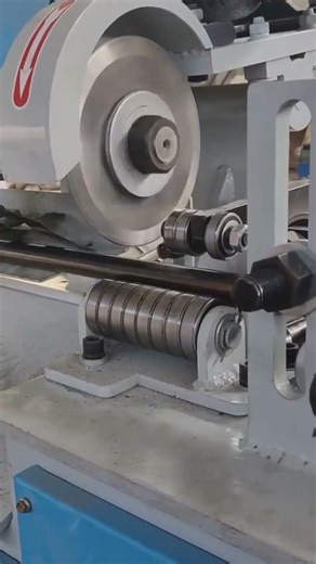 The process of cutting iron rods #shorts