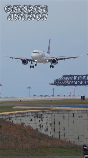 147K views · 2.6K reactions | Airbus A320 Perfect Landing at Fort Lauderdale Int'l Airport - Plane Spotting in 4K #airplanespotting #planespotter #airplanespotter #aviationvideo #aviationlovers #airplanelandings #AirplaneTakeoffs #AmazingLanding #planespotting #aviation #aircraft #airbuslovers #airbus #aterrizajes #airbusa320 | Florida Aviation | Facebook