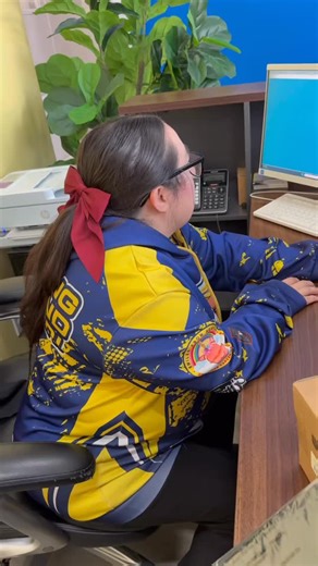 😂 Today, Tello got pranked, which means he’s officially part of the team! Sammie pulled the classic “Updating Software…” screen while trying to get him to use his computer… and it worked. He’s our newest crew member, no uniforms yet, and already getting pranked. But honestly, we needed the laugh, we started the year strong! Welcome to the family, Tello. www.smilesfromheaventx.org #BellaStrong #SmilesFromHeaven #FightLikeFight | Bella Strong