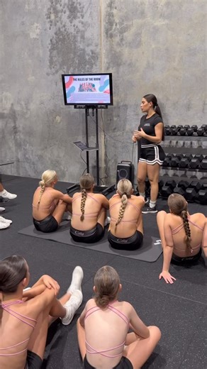 TRAIN WITH TAYLOR | Personal Trainer & Sports Nutrition Coach on Instagram: "Come with me to coach the @citystudiostsv senior competition cheer team 💥🤸🏼 12 girls. High vibes. Big energy. We focused on strength, power, landing control and fueling for performance so they can jump higher, move cleaner and stay strong through long routines. Honestly such a fun night 🤍 Can’t wait to do it again soon"