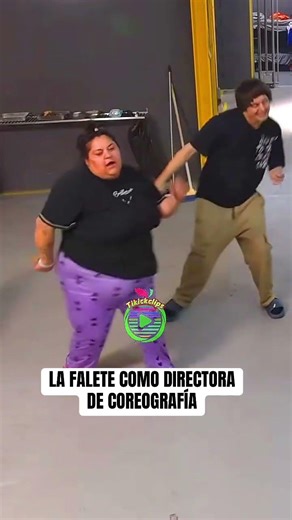 Falete becomes the official choreographer of “Me La Suda” 😂