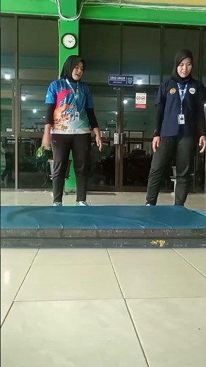 Praktik Senam Lantai