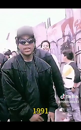 N.W.A - Straight Outta Compton - 1989 #nwa #straightouttacompton #80s #compton #rap
