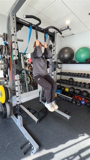 Fitness Together Central Georgetown on Instagram: "The ab straps are a great way to perform hanging knee and leg raise variations without having to rely on your grip strength. The hanging knee raise is the best variation to start with. If you master that you can add some slight rotation to your knee raise. Then once you master that, you can progress to the hanging leg raise. It is essential to lot your lower back ‘round’ on this exercise, to ensure you’re not just using your hip flexors. You sho