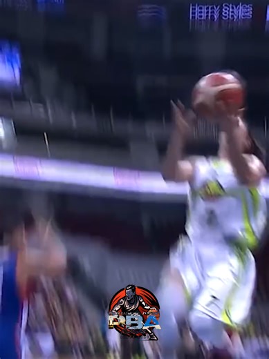 Crossover, fly-over. PBA Throwback Highlights #crossover #pbathrowback #terrenceromeo #pbahighlights