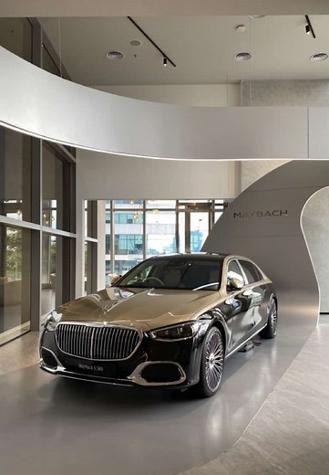 Mobil Mewah Mercedes Maybach: Simbol Kesuksesan