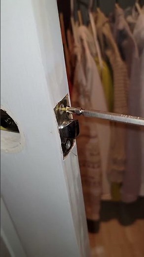 Maintenance ep 12 | How to change a door knob