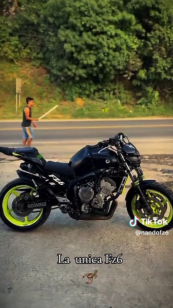 Yamaha Fz6🦂 #paratiiiiiiiiiiiiiiiiiiiiiiiiiiiiiii #yamahafz6 #fyyp #dale #like @🔥⚡️DIKEY⚡️🔥