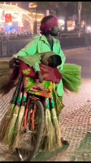 majbur baap aur ek majbur beta #papi pet ka sawal 😥#youtubeshorts