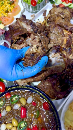 Alhamdoulillah 🤍 En 24h, Allah a facilité là où mon cœur doutait en silence. À travers vous, Il m’a rappelé que la confiance n’est jamais vaine. Qu’Allah vous récompense, mette la baraka dans vos intentions et apaise vos cœurs comme Il a apaisé le mien. 🤲 | Faby Traiteur