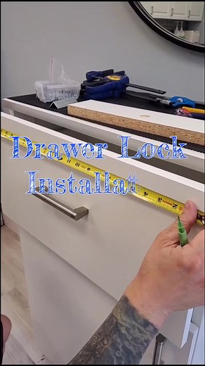 DIY Drawer Organizer - Quick and Easy Woodwork Locks