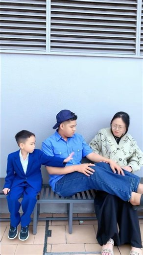 Respect When He Felt Alone #gooddeed #kindness #respect #help