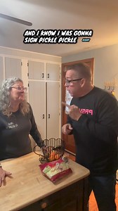 19K views · 528 reactions | How do you sign this? Pickle / Garbage. Who is right? Put H for Husband or W for Wife or D for different… #asl #wrongsign #keithwann #yousignedthatwrong #signlanguage I think her sign is a NYC only regional sign… | Keith Wann ASL Comedian | Facebook