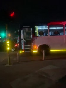 37K views · 184 reactions | Rea Vaya shooting in Soweto, JHB, last night. Service suspended. Source: X - @Abramjee #CrimeWatch | Suburban Control Centre | Facebook