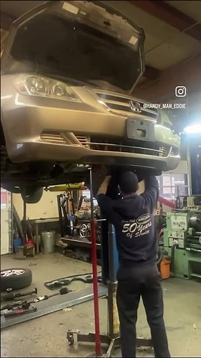 Honda Odyssey transmission removal #mechanic #automobile #mechaniclife #cars #carmechanic #staydirty
