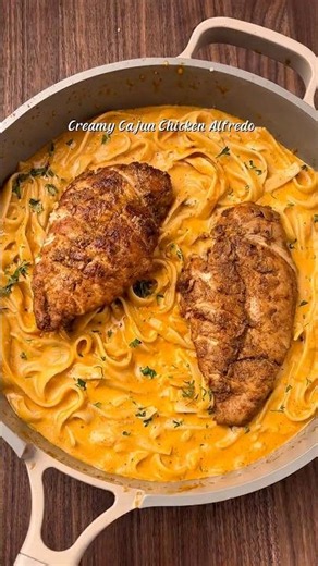 Creamy Cajun Chicken Alfredo 🍝🔥