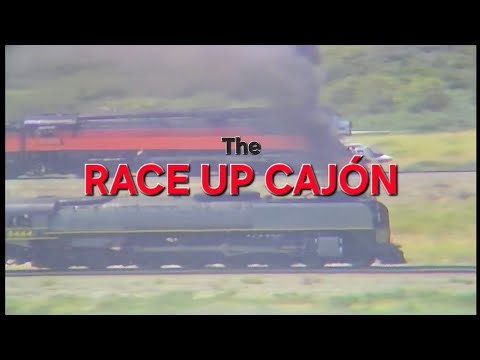 Southern Pacific Daylight 4449 & Union Pacific 8444 in 1989 (LAUPT 50TH ANNIVERSARY & CAJÓN RACE)